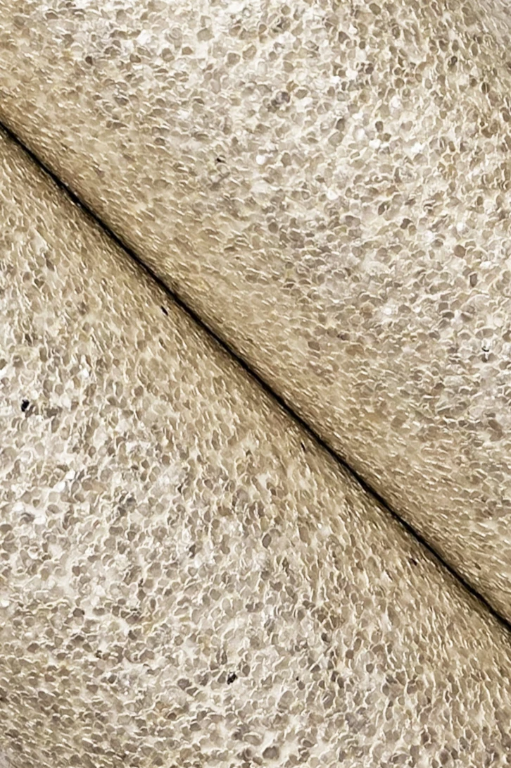 York GV0212 Ronald Redding Grasscloth & Natural Resource Terra Mica Oyster - tapeta z minerału mika