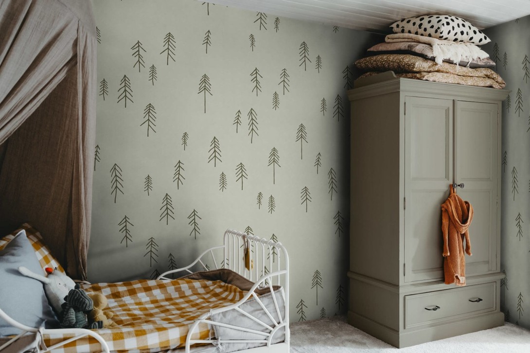 Rebel Walls R20639 Fine Little Day Tall Lightgreen - mural w skandynawskie rysunki choinek