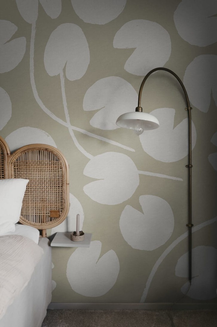 Rebel Walls R20628 Fine Little Day Water Lilies Beige - mural w lilie wodne