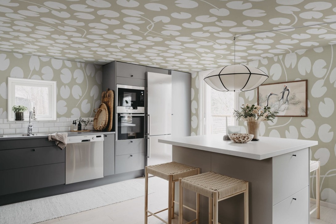 Rebel Walls R20628 Fine Little Day Water Lilies Beige - mural w lilie wodne