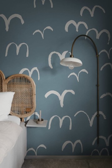 Rebel Walls R20623 Fine Little Day Bird Blue - mural w ręcznie rysowane ptaki w locie