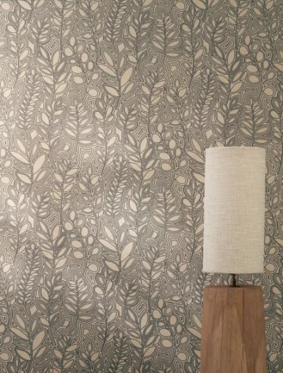 Casamance 76680202 Palmadora Astragale Sable - tapeta z roślinnym haftem