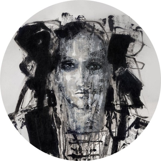 Wall Art Carmen - mural koło w mroczną postać