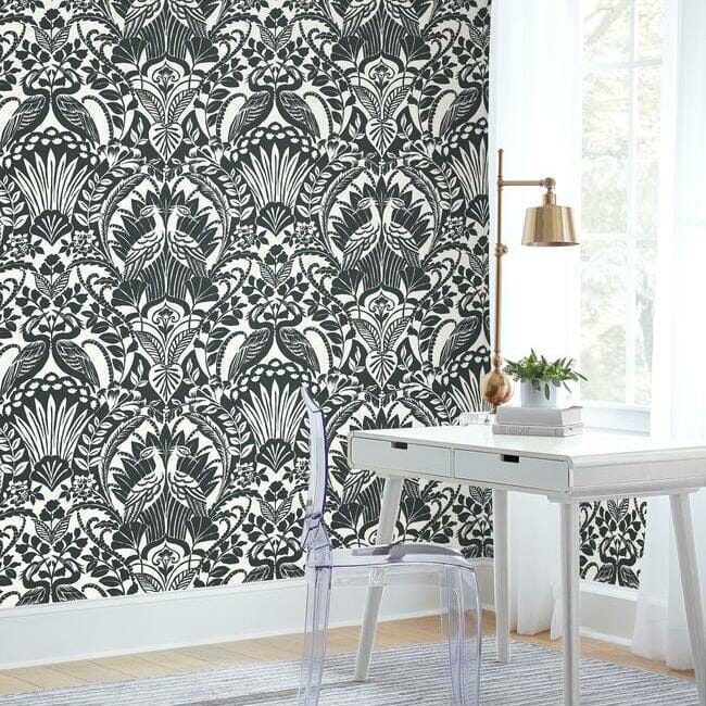 York BW3931 Black and White Resource Library Egret Damask Black/White - tapeta w stylizowany motyw roślinny i ptaki