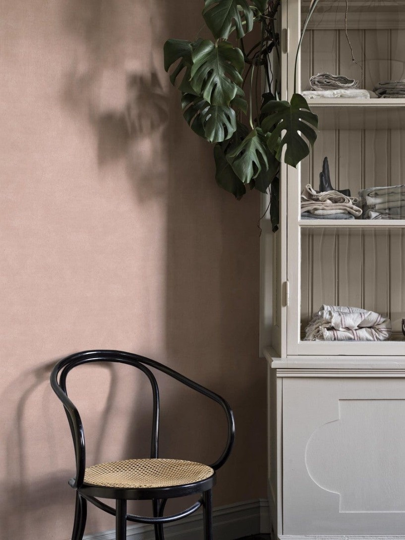 Boras Tapeter 6102 Shades Rhodonite - różowa tapeta z pociągnięciami pędzla