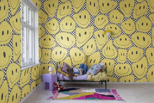 Rebel Walls R19380 Pops Happy Rebel Sunshine Chess - mural w uśmiechnięte twarze
