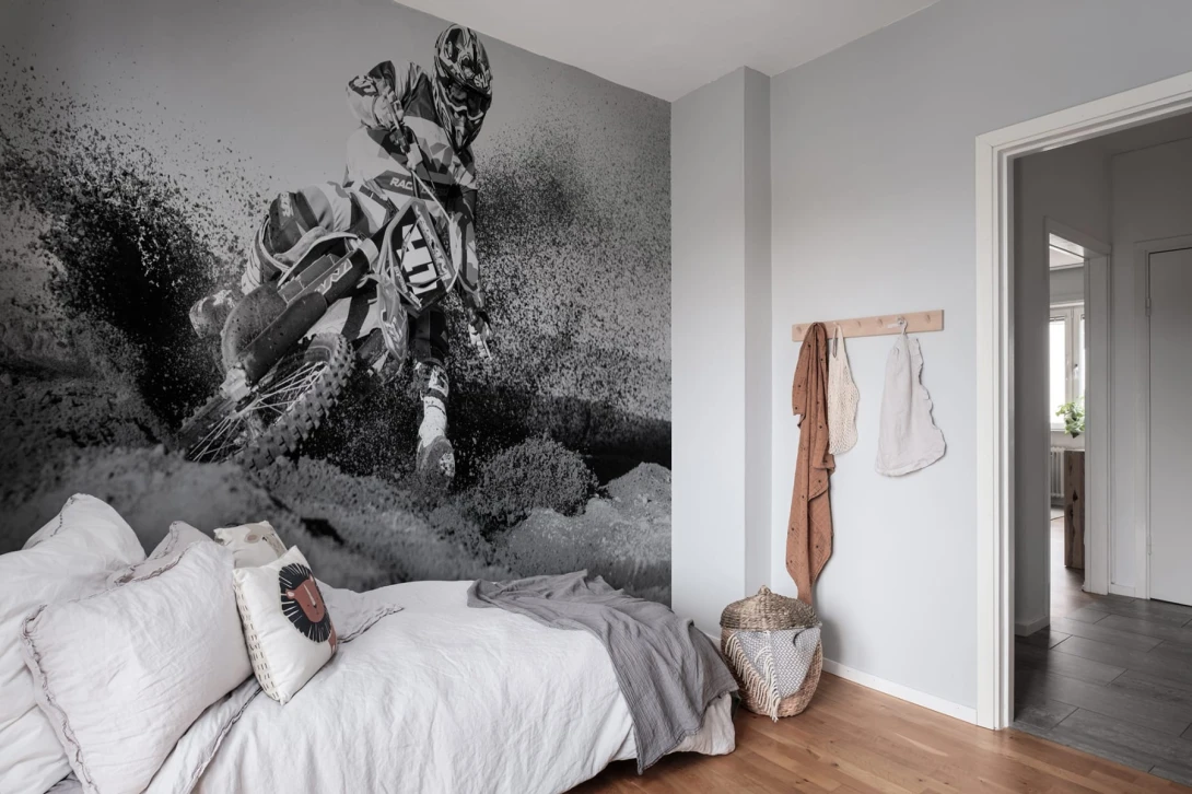 Rebel Walls R19088 Pops Need for Speed - mural w motocyklistę