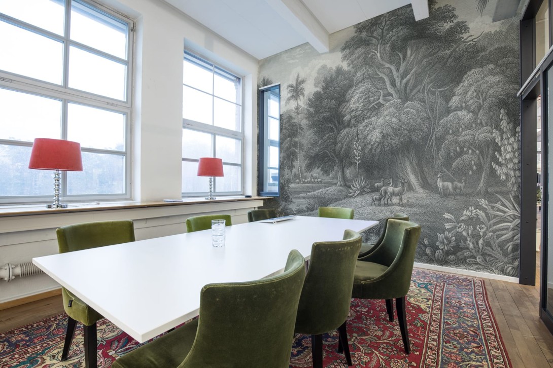 Rebel Walls R14611 Rebel Favorites Jungle Land Vintage - mural w egzotyczny las