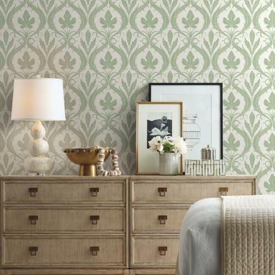 York DM4921 Damask Resource Library Adirondack Damask Green/White - tapeta w stylizowane liście klonu