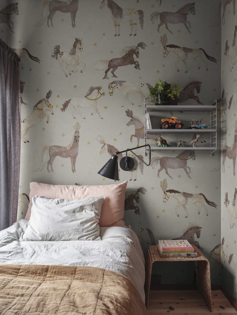 Rebel Walls R19979 Family Fun Circus Horses Beige - mural dziecięcy w konie