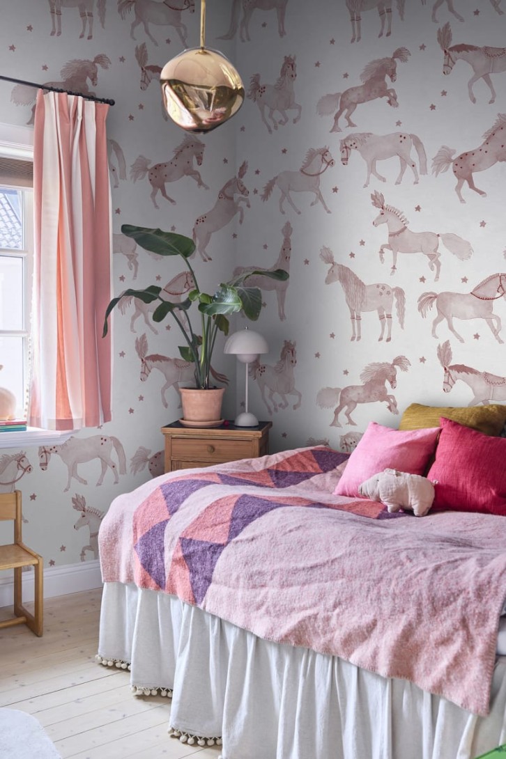 Rebel Walls R19982 Family Fun Circus Horses Pink - mural dziecięcy w konie