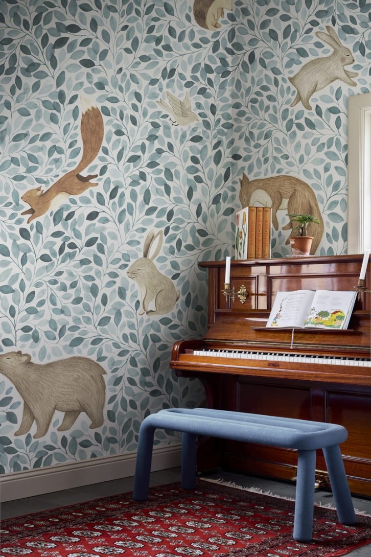 Rebel Walls R19965 Family Fun Lullaby Blue - mural dziecięcy w leśne zwierzątka