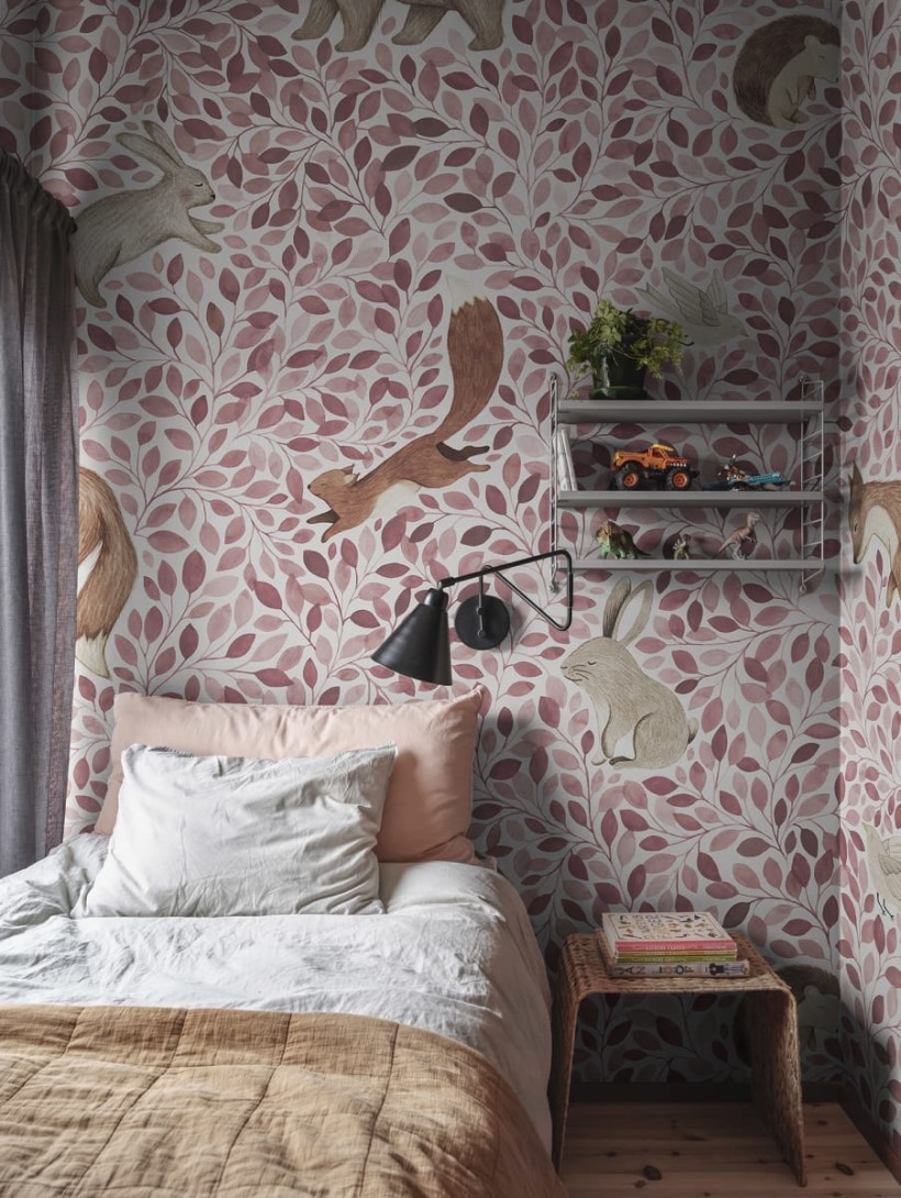 Rebel Walls R19968 Family Fun Lullaby Pink - mural dziecięcy w leśne zwierzątka