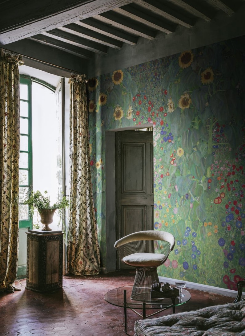 Rebel Walls R20545 First Rebels Farm Garden Repeatable - mural w obraz Gustava Klimta