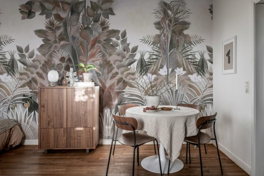 Rebel Walls R20576 First Rebels The Equatorial Jungle Soft - mural w egzotyczne rośliny inspirowany dziełem Rousseau