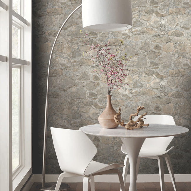 York PA130904LW Mediterranean Field Stone Tumbled Tan/Grey - tapeta imitująca kamienną ścianę