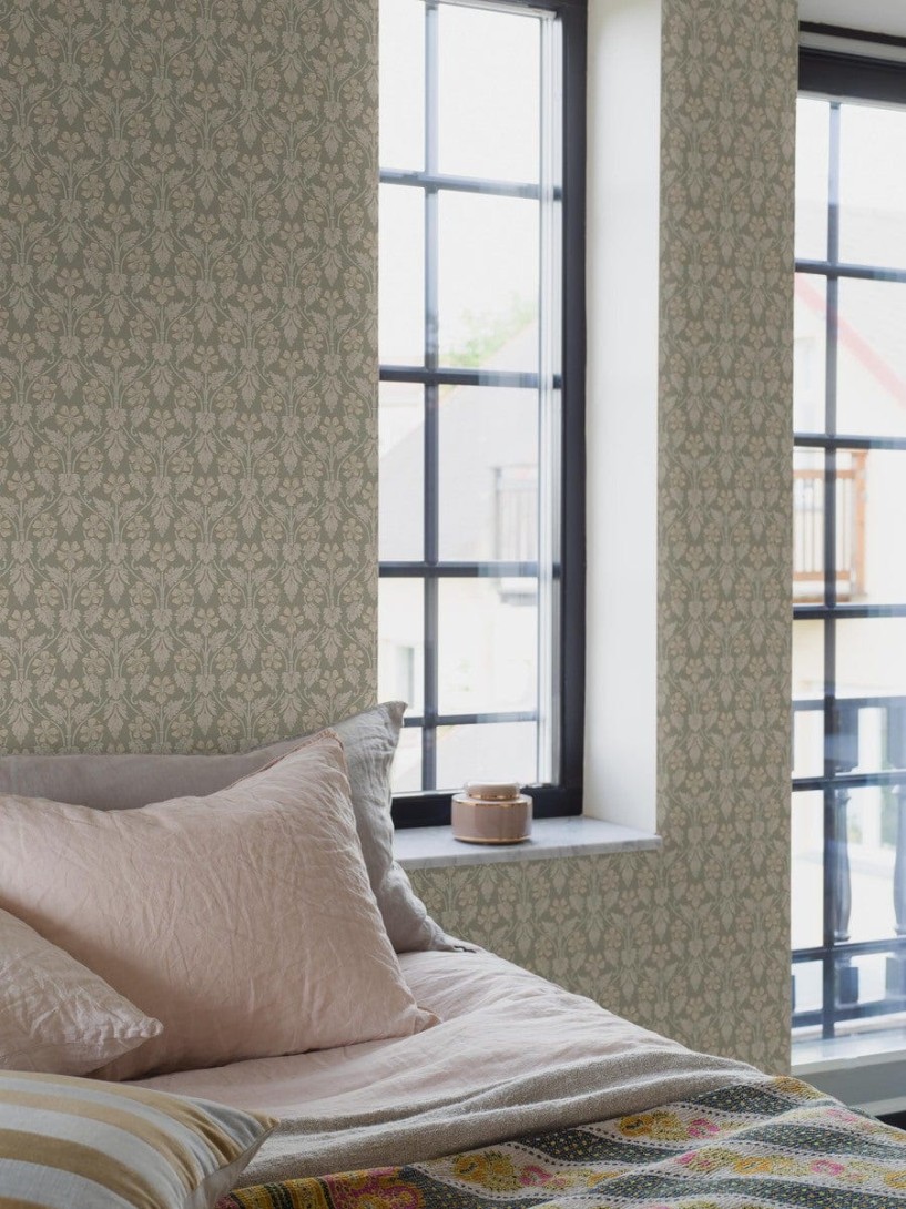 Boras Tapeter 4586 Icons Nora Green - tapeta w kwiaty w angielskim stylu