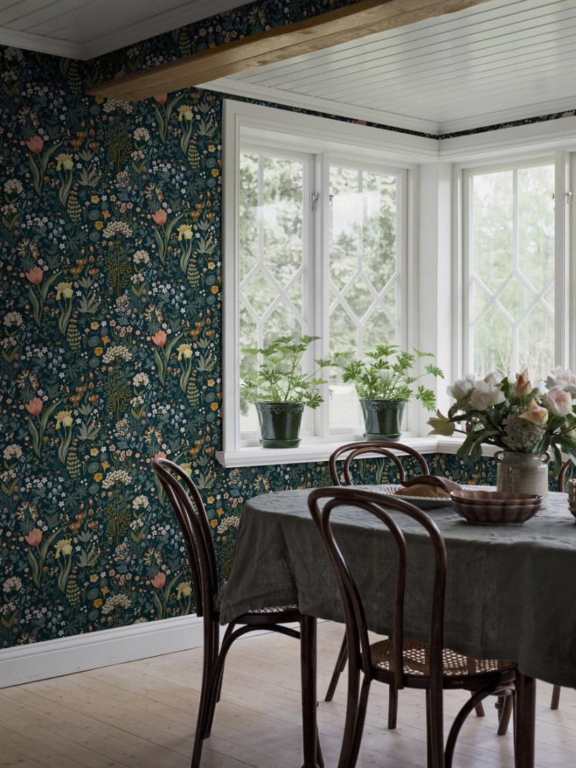 Boras Tapeter 2055 Icons Blomsterhav - tapeta letnia łąka