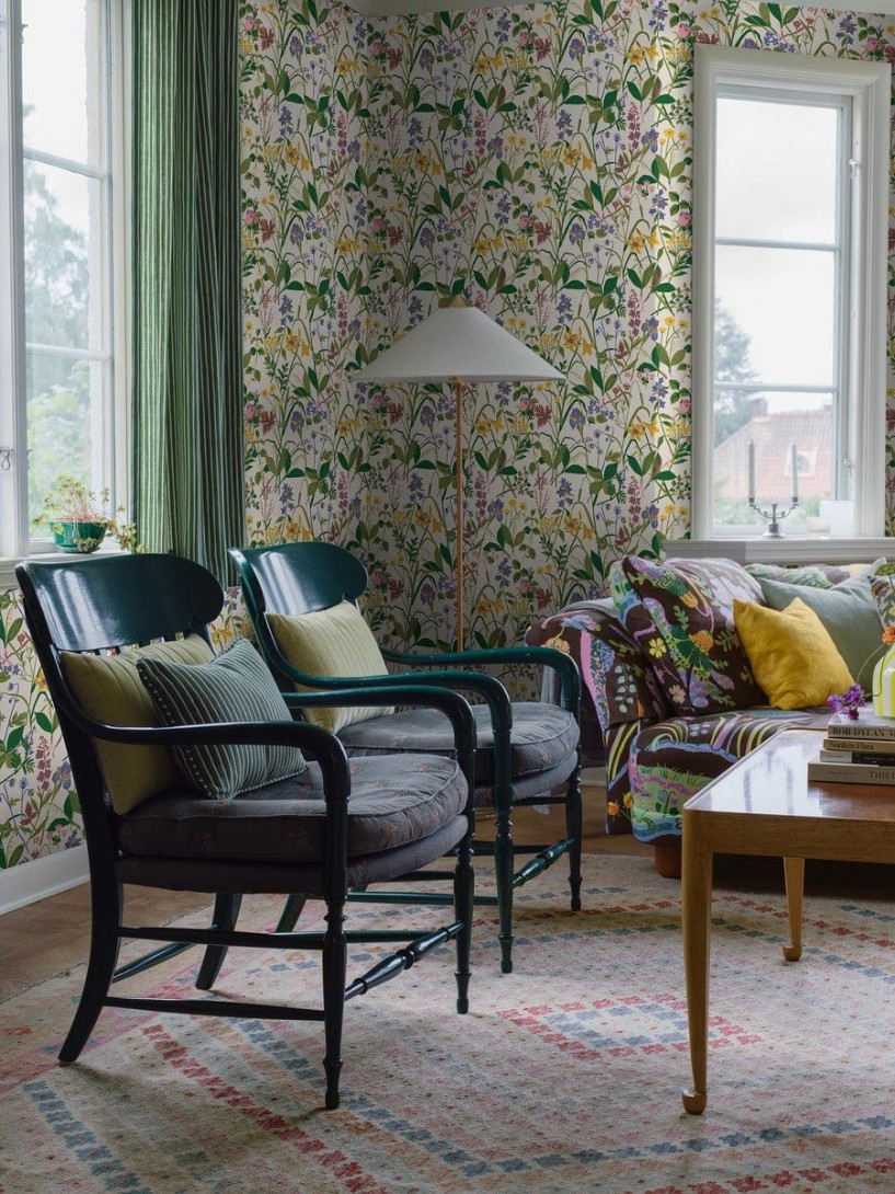 Boras Tapeter 1962 Icons Gocken Jobs Ros och Lilja - tapeta w letnie kwiaty