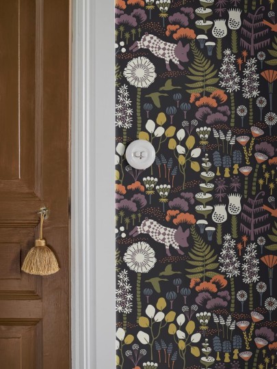 Boras Tapeter 1452 Icons Hanna Werning Hoppmosse - tapeta w geometryczne liście