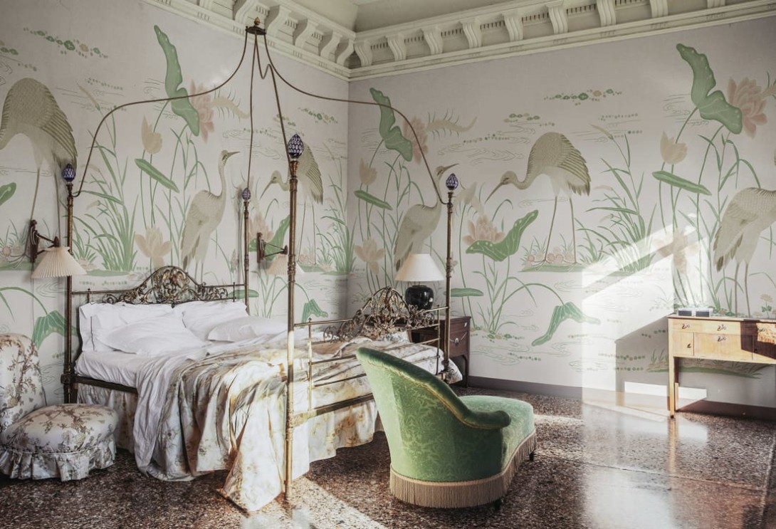 Sandberg S10550 Chinoiserie Garden Seabirds Green - mural rajski ogród z wodnymi ptakami