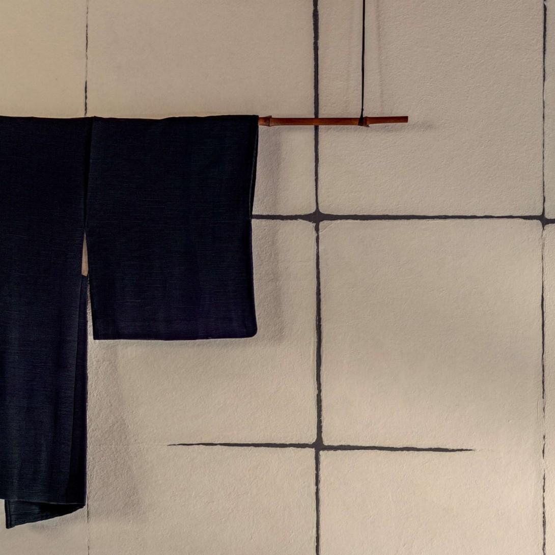 Elitis RM 1059 80 Hanji Nishino - tapeta z ręcznie robionego papieru w geometryczny wzór