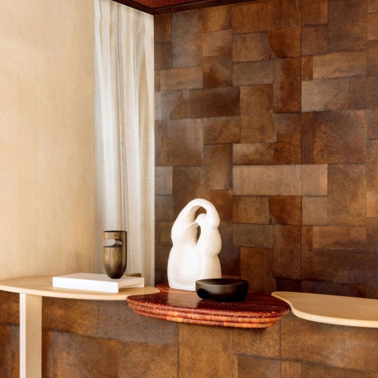 Elitis VP 619 04 Indomptée Sierra - tapeta w kratkę o strukturze futra