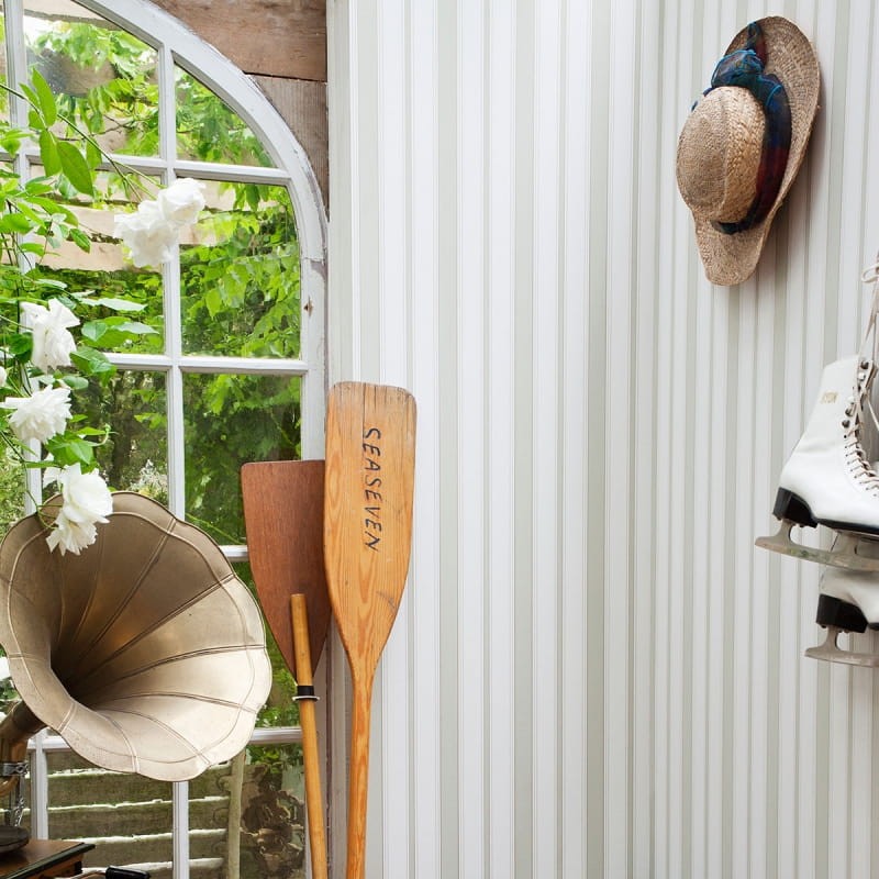 Tapeta Cole & Son - Festival Stripes - Cambridge Stripe 96/1004