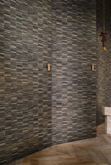 Casamance 76512038 Select 9 Lirio Anthracite/doré - tapeta strukturalna w paski z metalicznymi akcentami