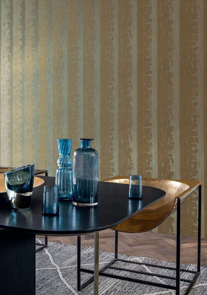 Casamance 76102446 Select 9 Nérikomi Vert de gris/doré - tapeta imitująca surową ścianę z metalicznymi akcentami
