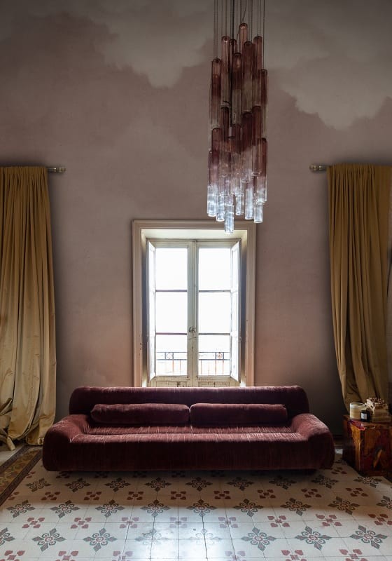 Rebel Walls R20995 Poetic Sky of Clouds Pink - mural w ręcznie malowany pejzaż nieba