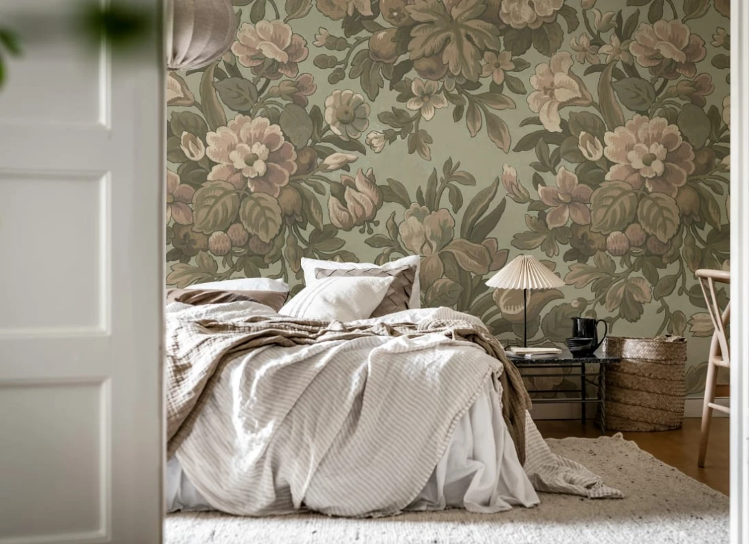 Rebel Walls R20980 Poetic Vintage Garden Dusty Pink - mural w ręcznie malowane kwiaty