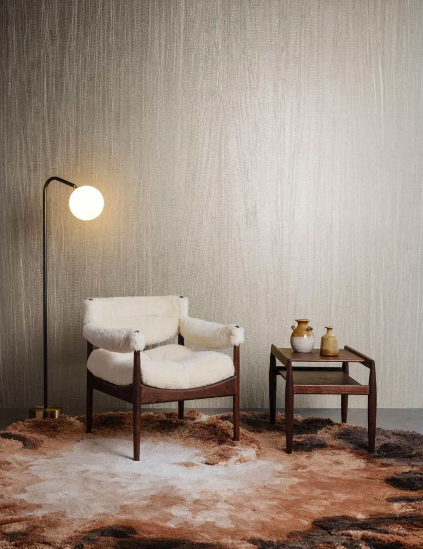 Arte 23527 Embleme Pristine Warm Silver - tapeta o wzorze plisowanego splotu