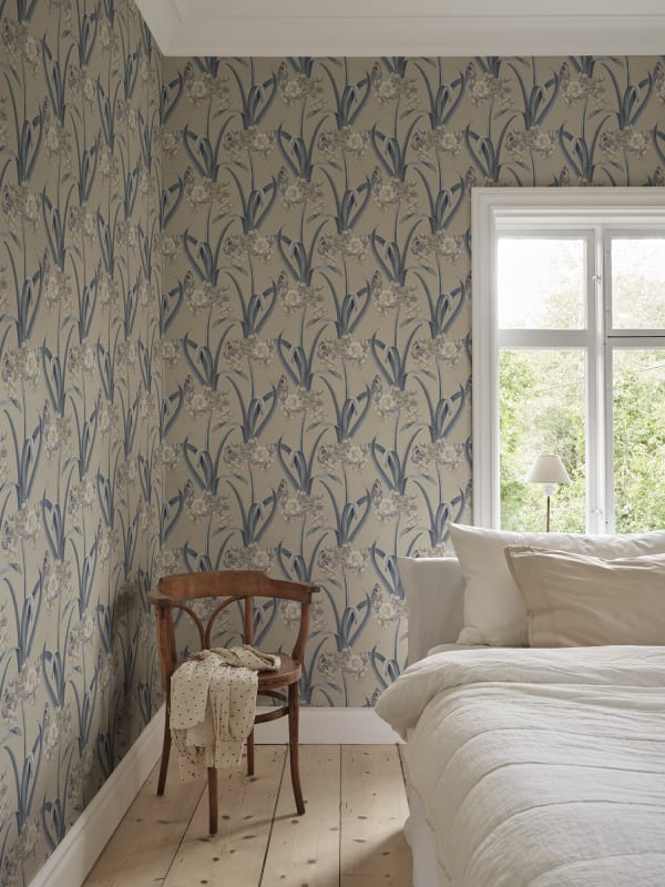 Sandberg S10601 Herbarium Lilian Blue – mural w kwiaty