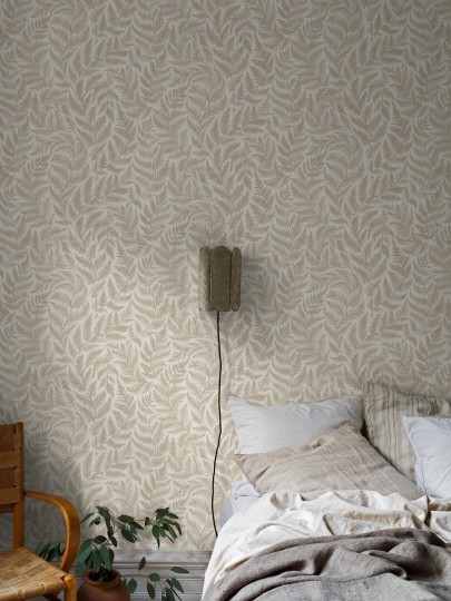 Boras Tapeter 7789 Adorn Ferns Beige – tapeta w liście paproci