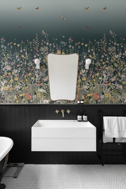 Hovia FL0608DA03W Wildspell Dark - mural w polne kwiaty