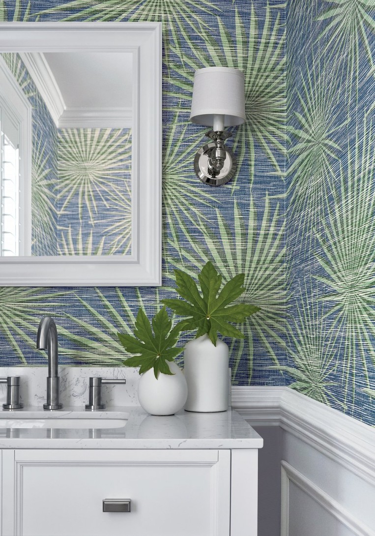 Thibaut T10144 Tropics Palm Frond Navy and White - tapeta w liście palmowe
