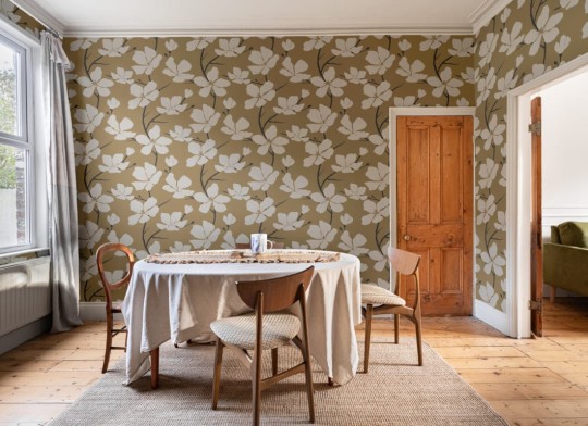 Hovia FL0121YE04R Regina Ochre - tapeta w kwiaty wiśni