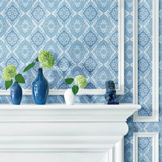 Anna French AT6143 Serenade Sterling Blue and White - tapeta w roślinne ornamenty