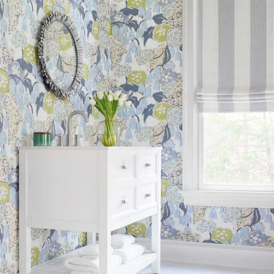 Anna French AT23102 Willow Tree Laura Sage and Gold - tapeta w stylizowane kwiaty na tle imitującym materiał