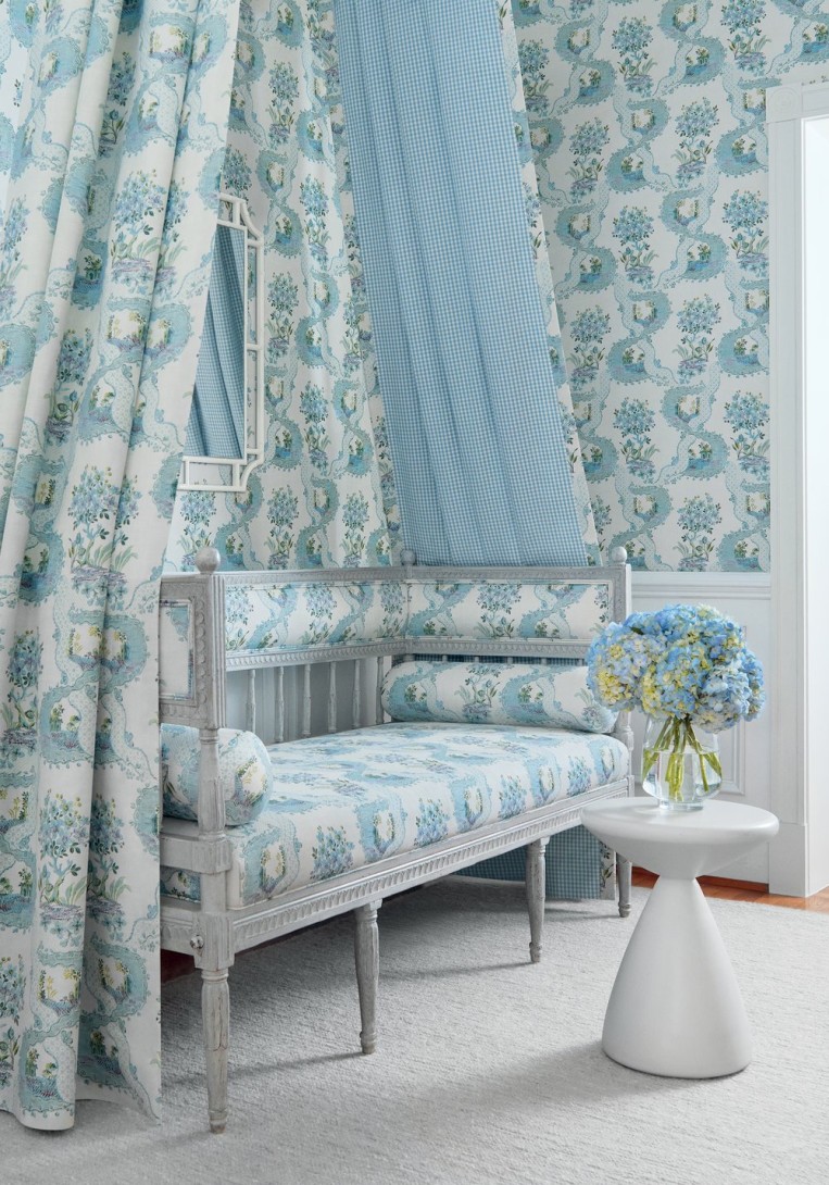 Anna French AT16156 Belvedere Antoinette Blue - tapeta w kwiaty i wstążki