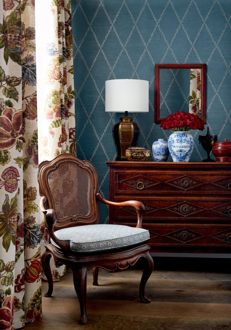 Anna French AT16145 Belvedere Ribbon Sisal Beige - haftowana tapeta na podkładzie z sizalu w kratownicę