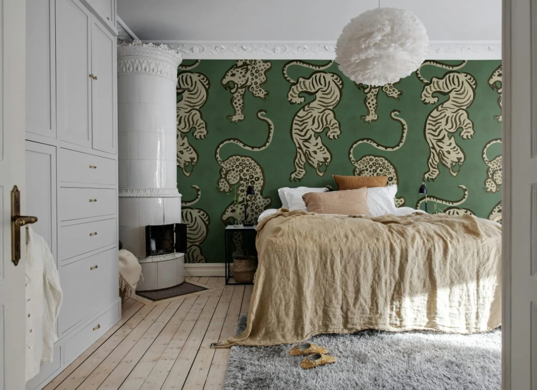 Rebel Walls R21240 Symbolic Ink Tiger Green - mural w tygrysy