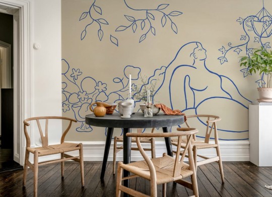Rebel Walls R21238 Symbolic Lush Lines Light Blue - mural w kobiecą sylwetkę i rośliny