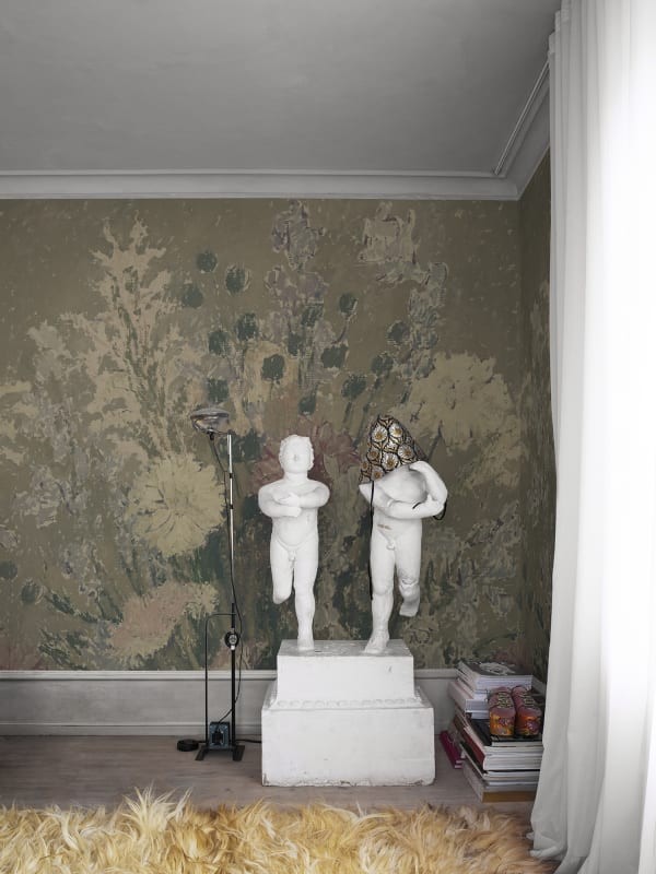 Rebel Walls R21294 Marie Olsson Nylander Lilians Bed Soft Pink - mural w bukiet kwiatów