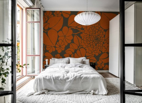 Rebel Walls R21298 Marie Olsson Nylander Susan Orange - mural w kwiaty
