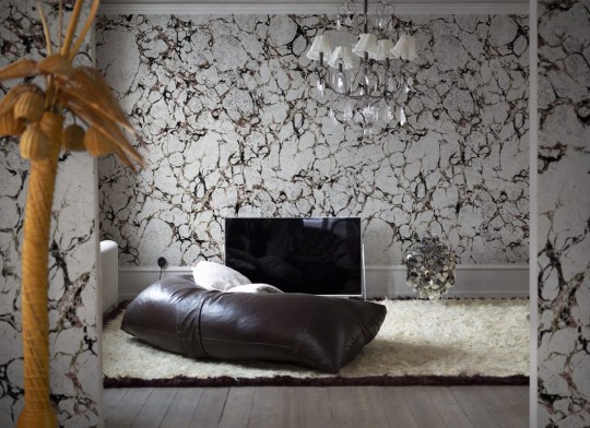 Rebel Walls R18484 Marie Olsson Nylander Romberg Graphite - mural imitujący marmur