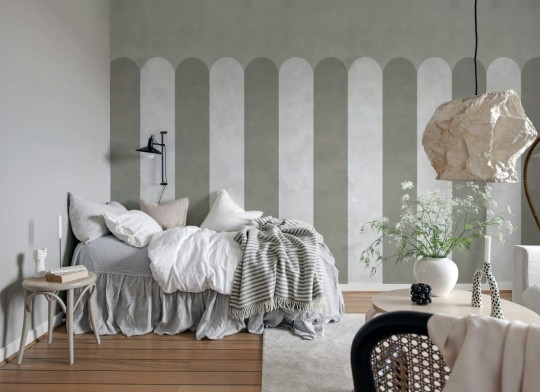 Rebel Walls R20923 Pops Circus Stripes Pearl - mural w paski