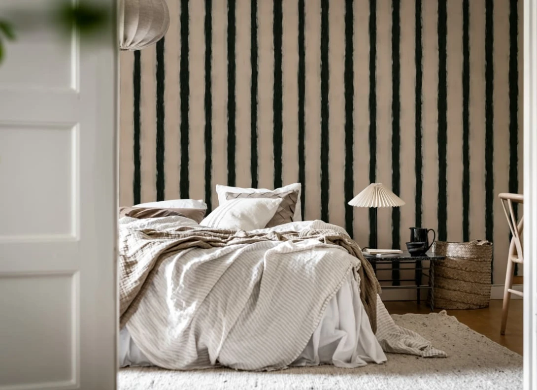 Rebel Walls R20676 Pops Painted Stripes Pink - mural w paski