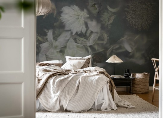 Rebel Walls R21187 Pops Glossy Flower Vintage - mural w kwiaty